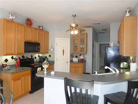 4th image of 445 Balboa Dr
