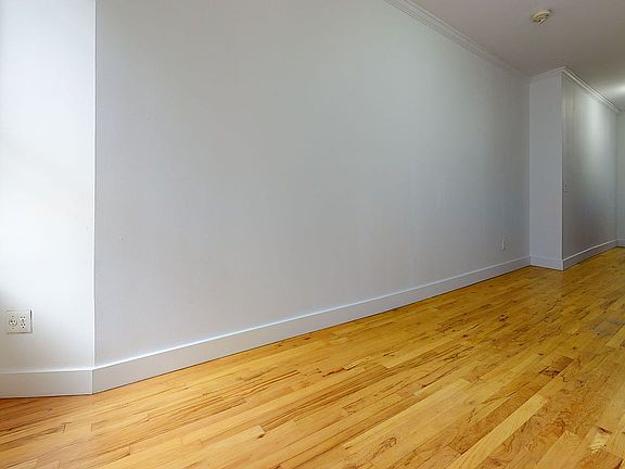 4th image of 119 E 97th St APT 2C