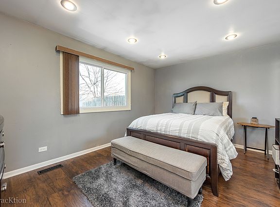 5th image of 116 Golden Dr