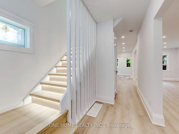 4th image of 7 Methuen Ave