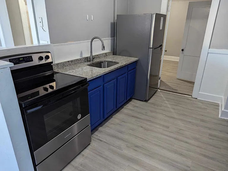 101 Mechanic St #2R — Photo 8