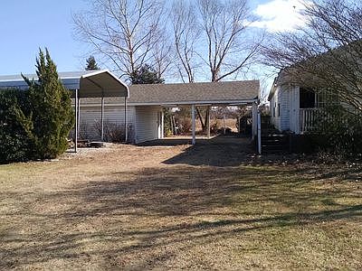 4th image of 2223 Paul Jones Ln