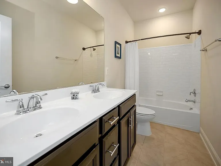 1859 Shadding Bay Ln — Photo 15