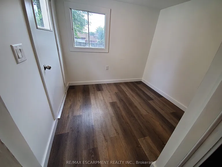 198 Sherman Ave N #1 — Photo 14