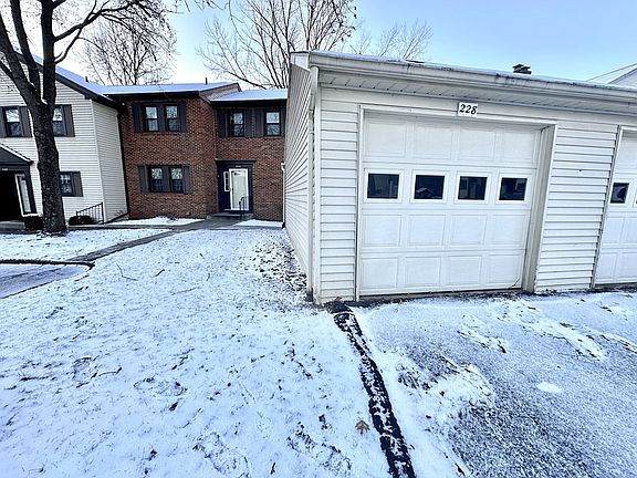 3rd image of 228 Saint Clair Dr