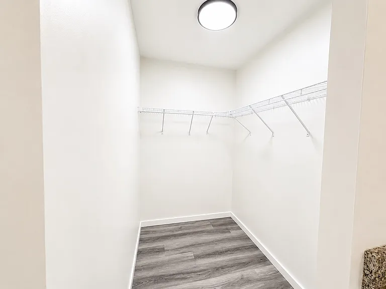 1207 Fountain Dr — Photo 7