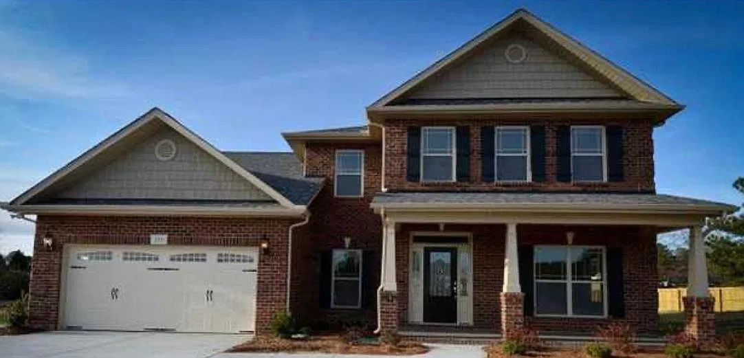 4 bed, 3.5 bath, 2822 sqft, $2,800 — Photo 1