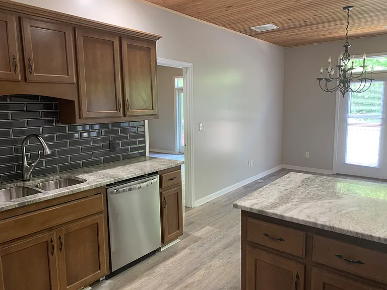 210 Palisades Rd — Photo 14