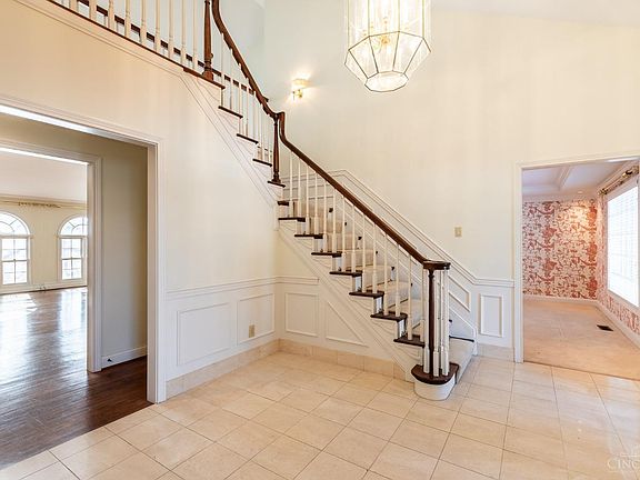 4th image of 7681 Indian Pond Ct