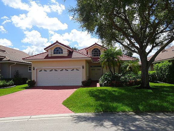 3rd image of 11830 Highland Pl
