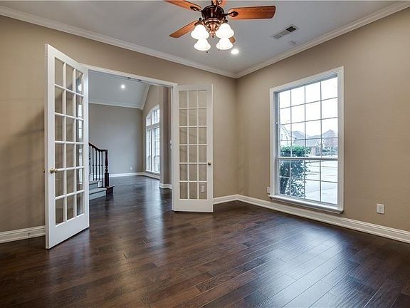 5th image of 409 Dalton Dr