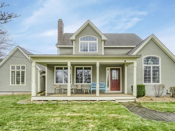 60 Emerald Rd, Rutland, MA 01543