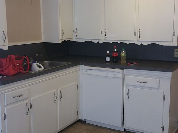 3rd image of 6162 East Dr