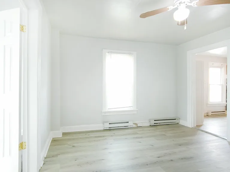 216-218 W Wilson Blvd #2W — Photo 7