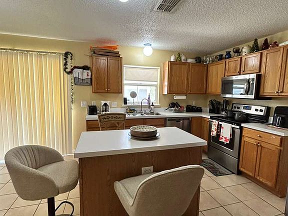 3rd image of 1203 Alafia Dr