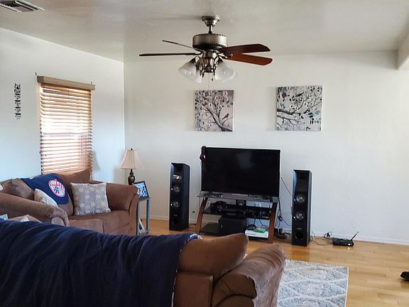 2nd image of 207 S Bowie Ave