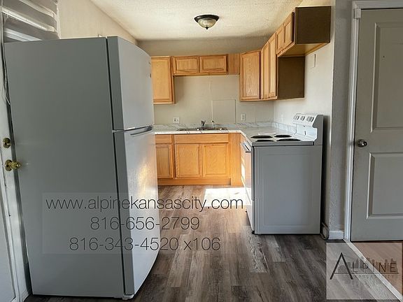 5th image of 4925 E 41st St