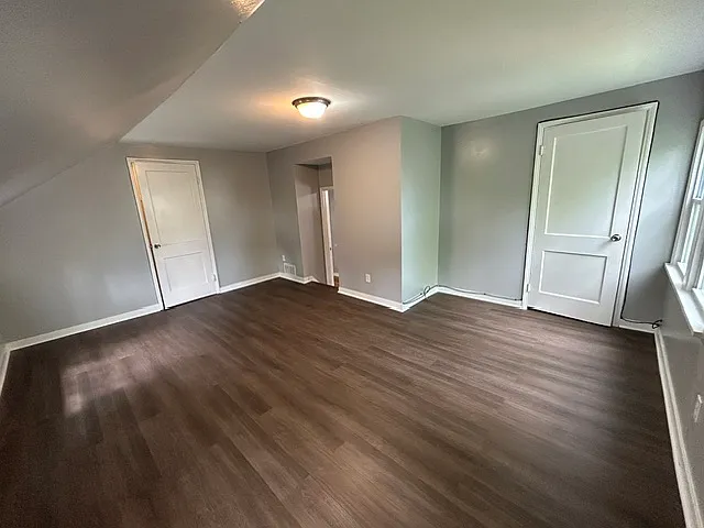 151 Eastmoreland Dr — Photo 10