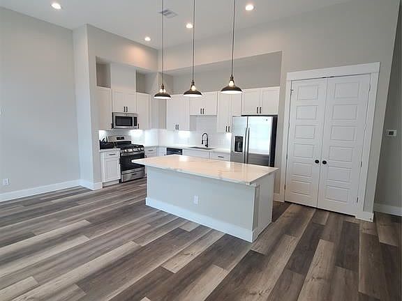4th image of 7710 Kivu Ln