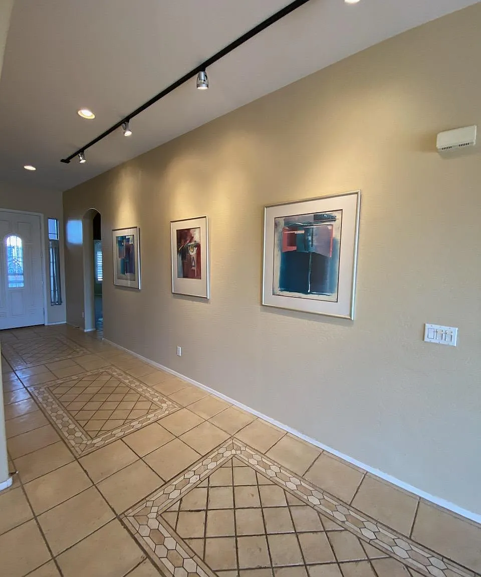 3 bed, 2208 sqft, $2,500 — Photo 4