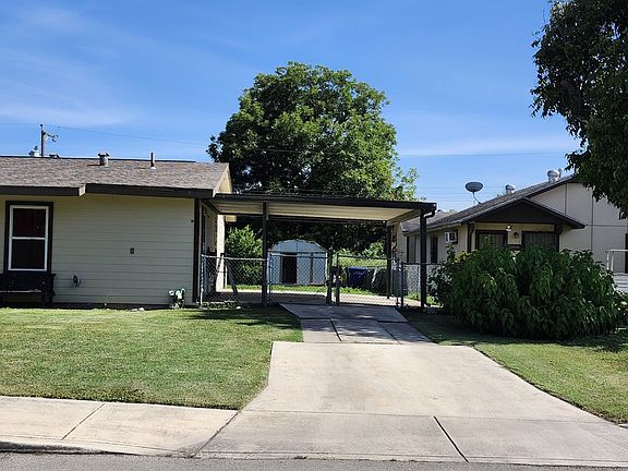 4th image of 2814 Mosscircle Dr.