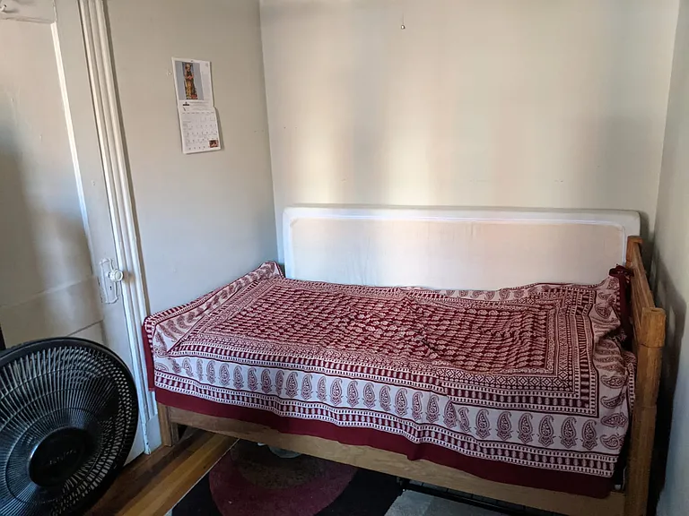 883 Huntington Ave — Photo 9