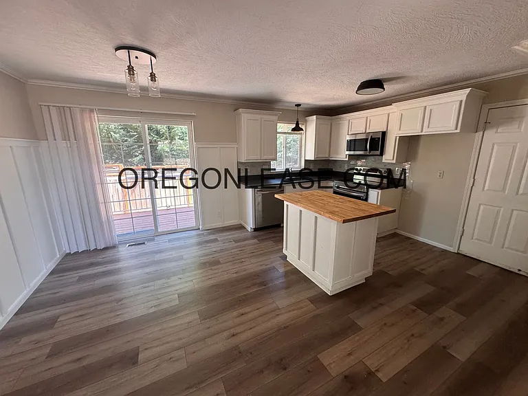 420 Holly Ave — Photo 4