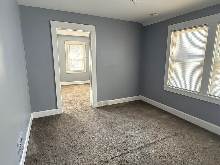 146 Greene St — Photo 8