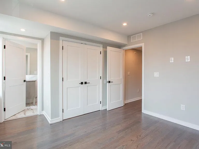 1619 Bainbridge St #3 — Photo 19