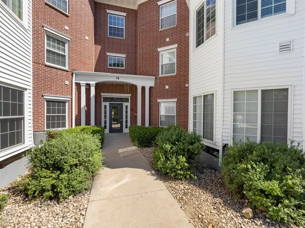 18 Kings Mill Cir Unit 304, Madison, WI 53718