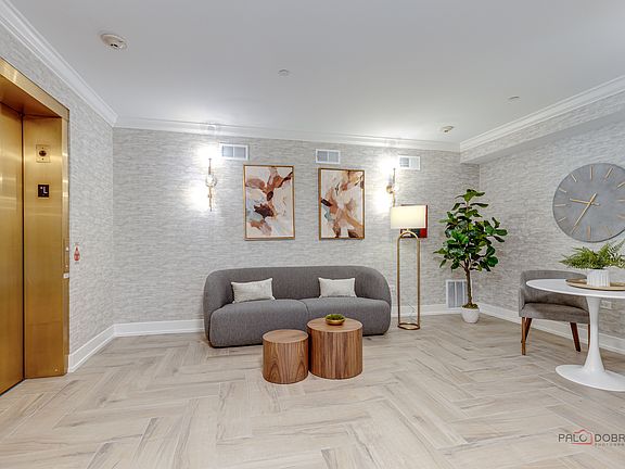2nd image of 1781 Tudor Ln Unit 303