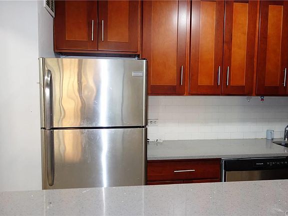3rd image of 138-35 Elder Ave #5E