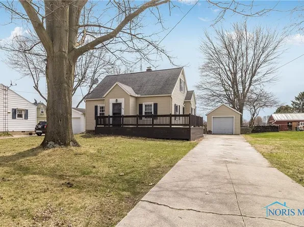 656 Rice St, Elmore, OH 43416