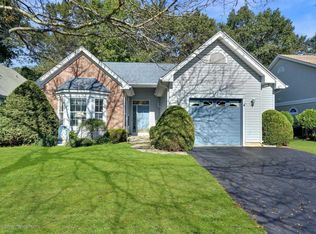 48 Symphony Ave, Bayville, NJ 08721