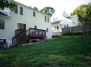 2 Weetamoe St, Worcester, MA 01602