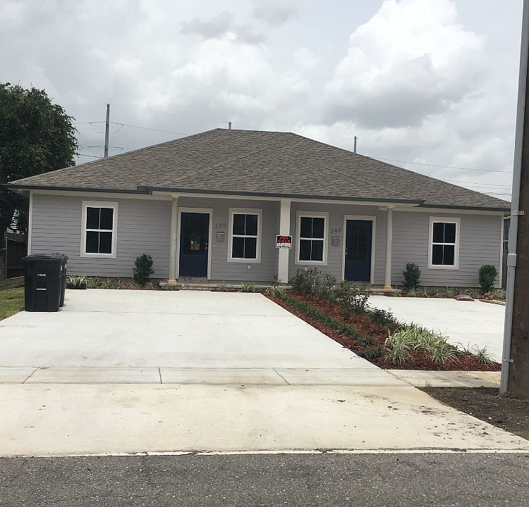 2nd image of 245 Oak Ave