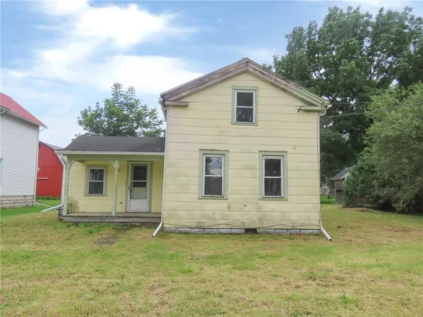 22 Chestnut St, Belfast, NY 14711