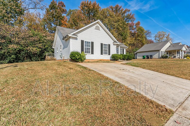 1st image of 5517 Windy Valley Dr