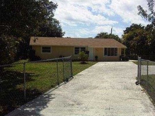 2nd image of 4078 Luzon Ave