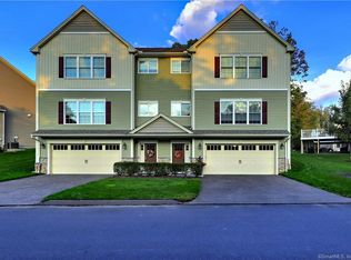 178 Wells View Rd #178, Shelton, CT 06484