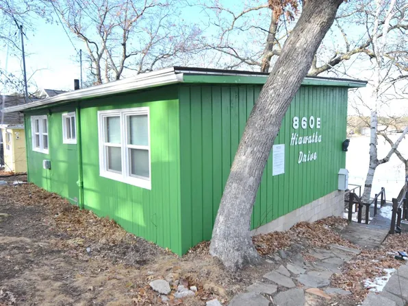 860 East Hiawatha Drive #2, Wisconsin Dells, WI 53965