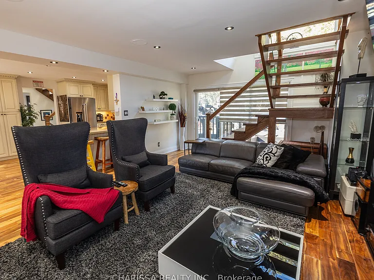 60 Belvedere Dr — Photo 14