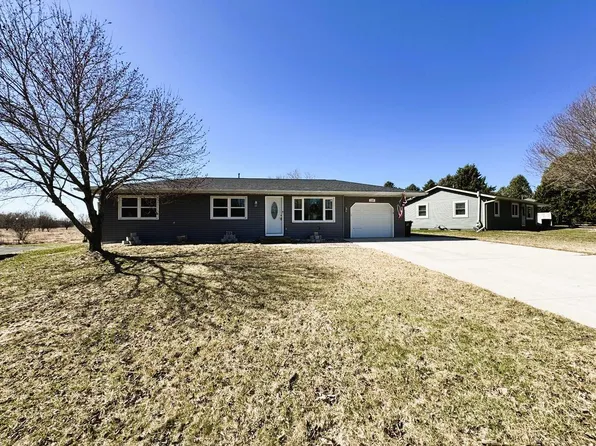 209 Alvin CIRCLE, Beaver Dam, WI 53916