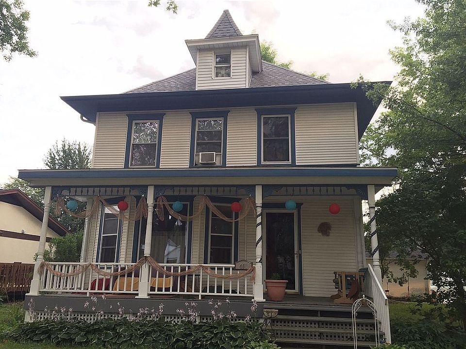 Front of house from Holum St