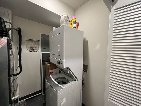 4th image of 1610 W Montgomery Ave #1