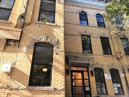 Rented by Premier Metro Realty Corp | media 27