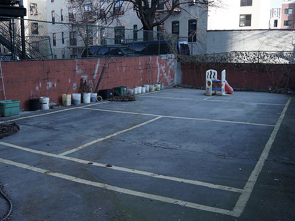 3rd image of 1842 Harrison Ave