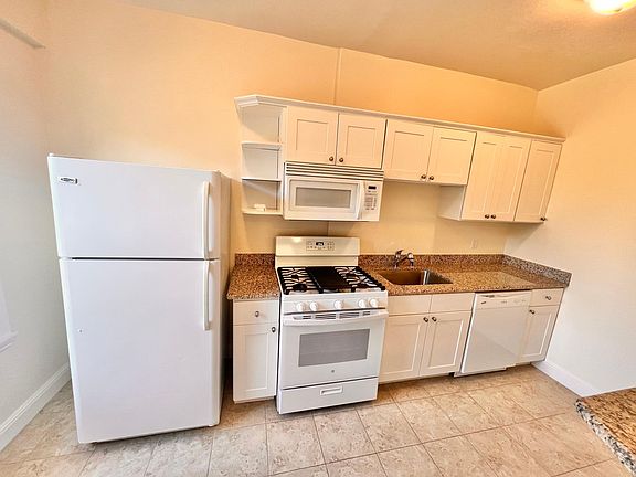 2nd image of 700 Steiner St APT 203