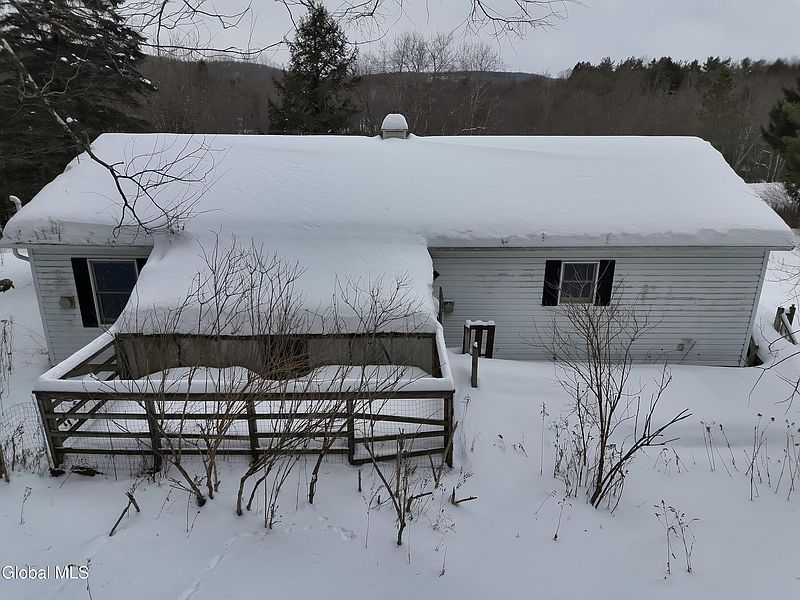 4th image of 166 Backus Road
