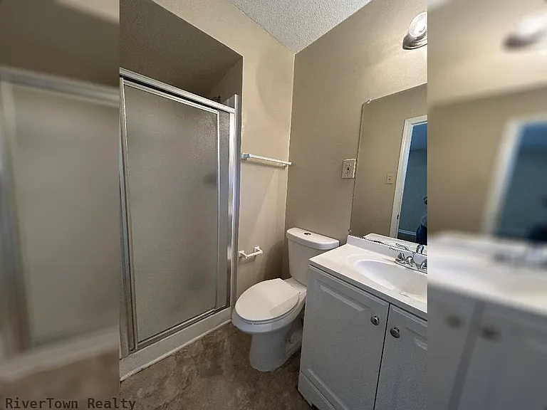 3201 Longacre Cv — Photo 2